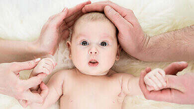 الرضيع والإهتمام به