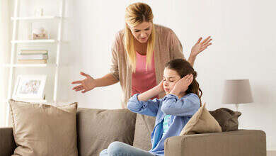 الام المتنمرة