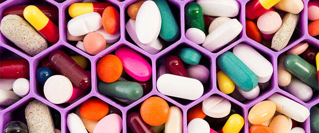 تحذير طبي: مزيج قاتل بين مسكنات الألم الأفيونية والبنزوديازيبينات