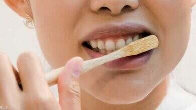 تنظيف الأسنان