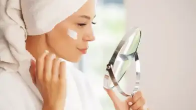 العناية بالبشرة