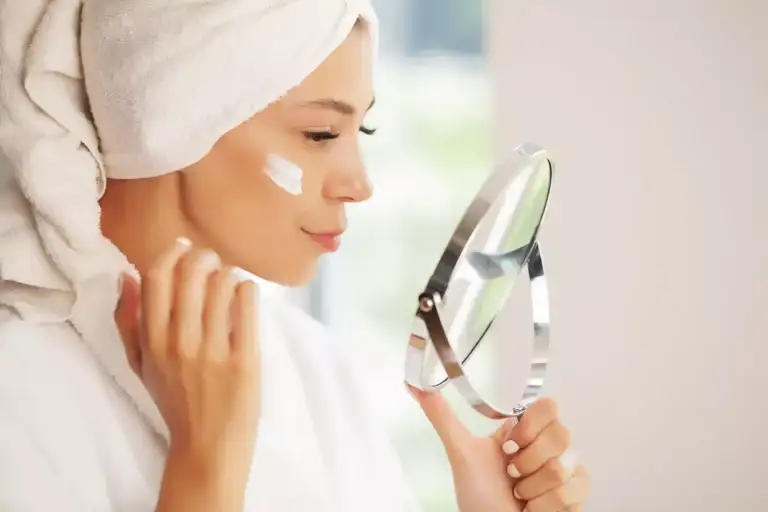 العناية بالبشرة