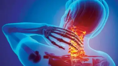 الهاتف وآلام الرقبه