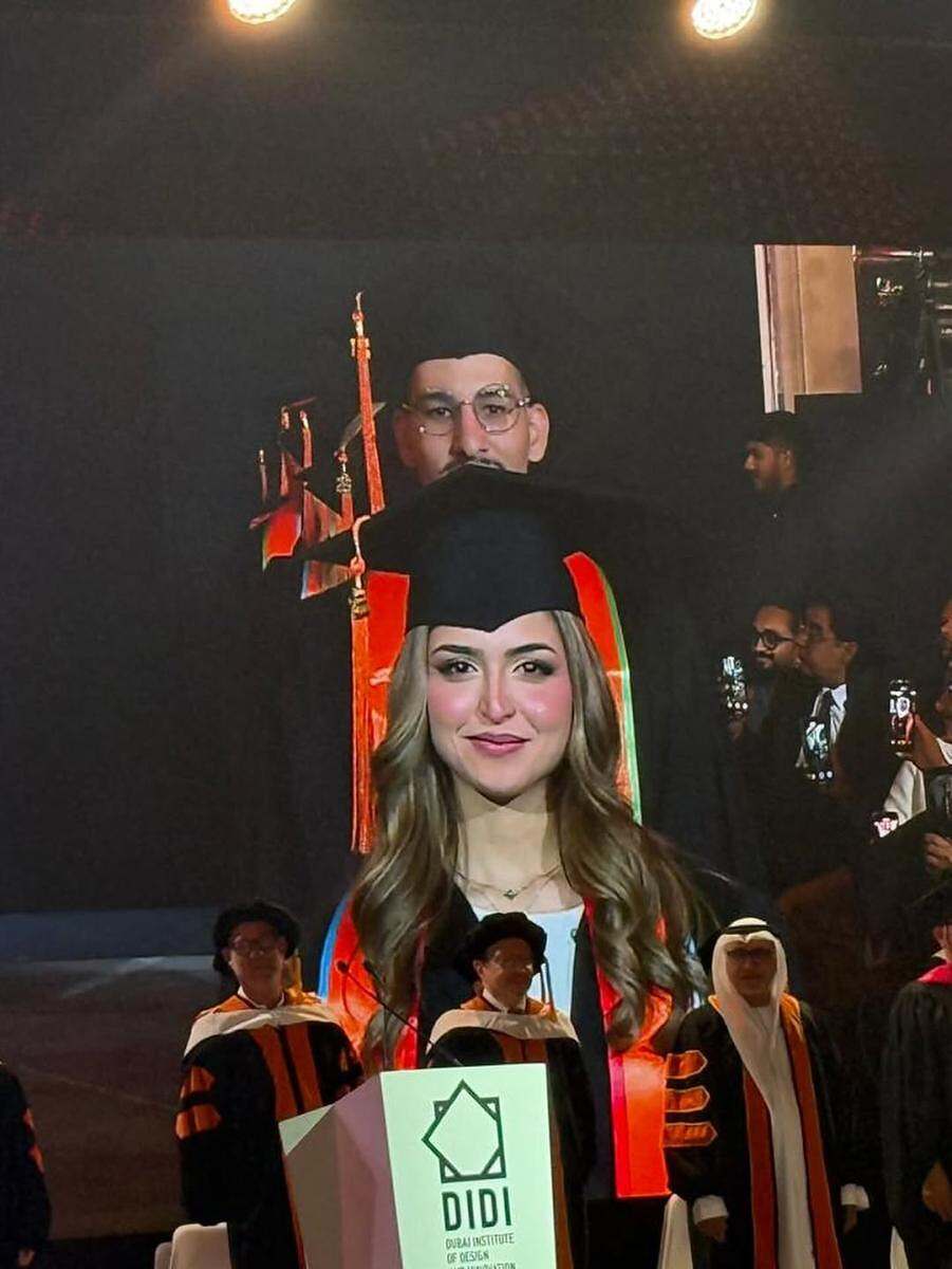 تخرج حلا ترك