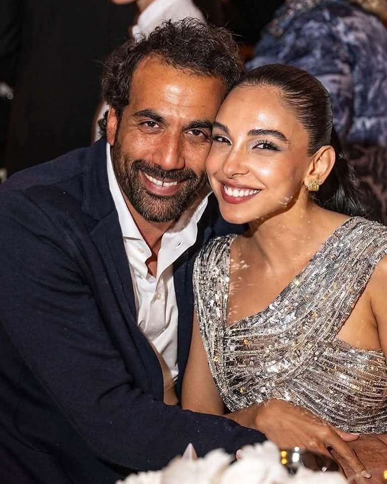 سلمى أبو ضيف وزوجها