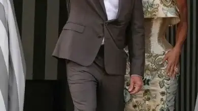 102077-جيف-بيزوس-ولورين