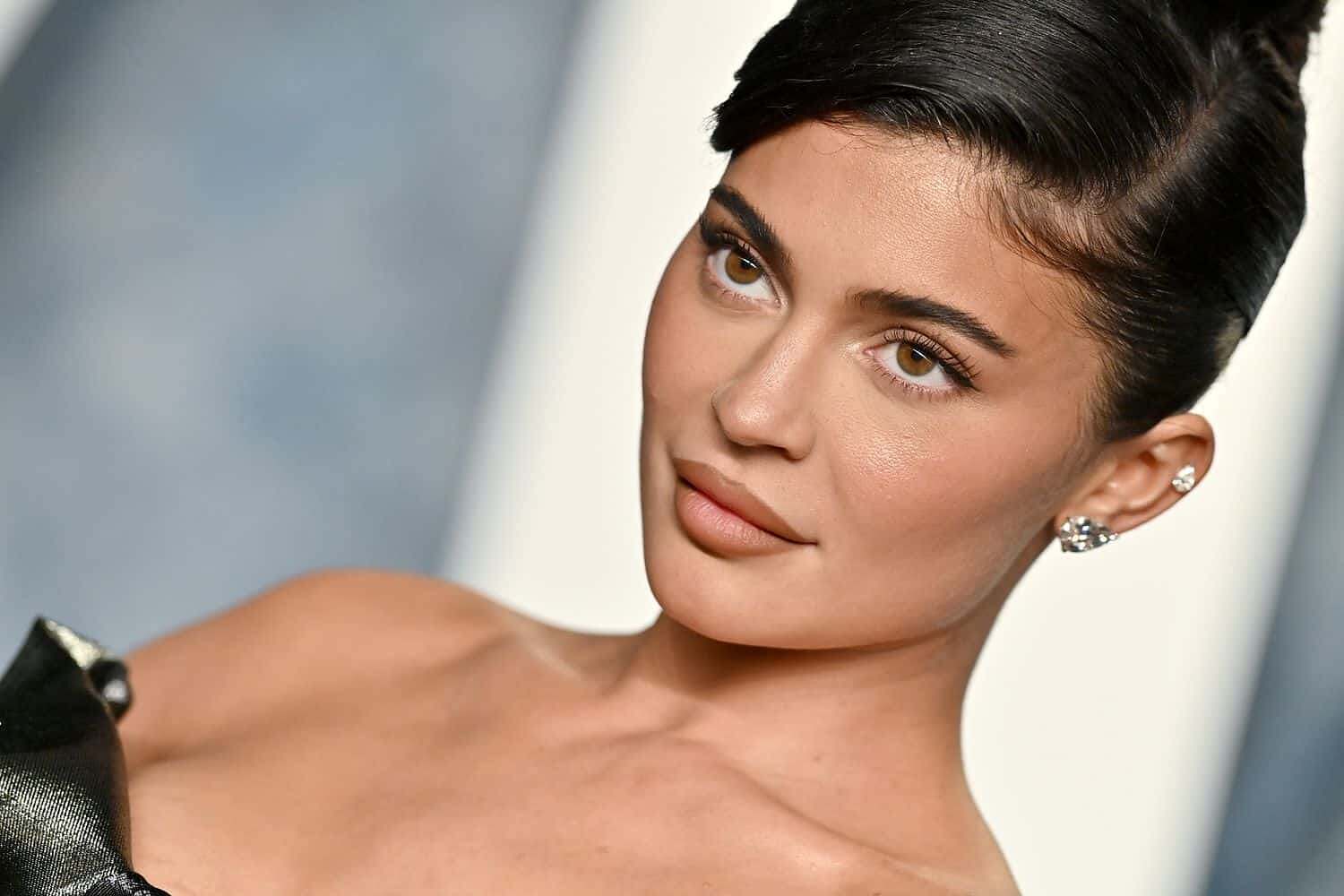 كايلي-جينر-1