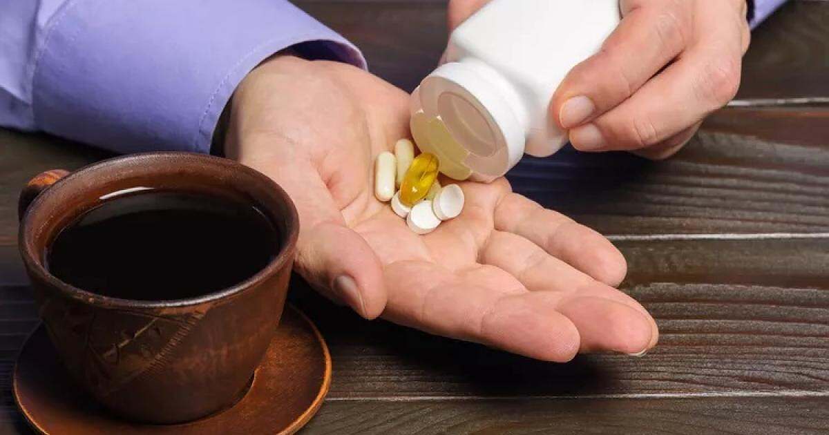 الادوية والقهوة