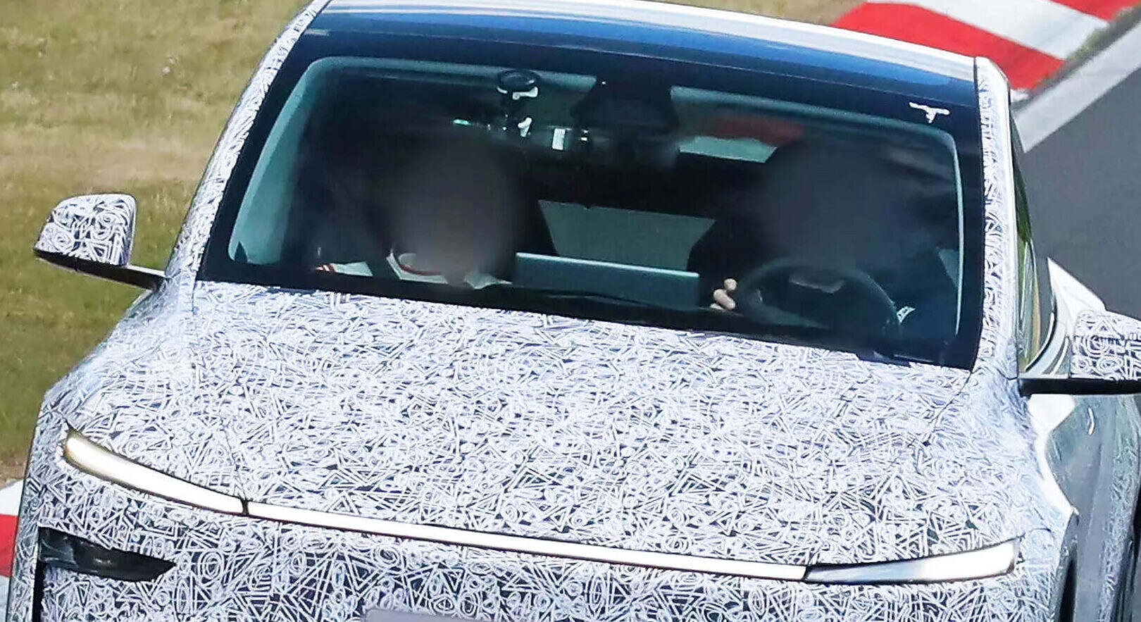 سيارة-تسلا- 2026