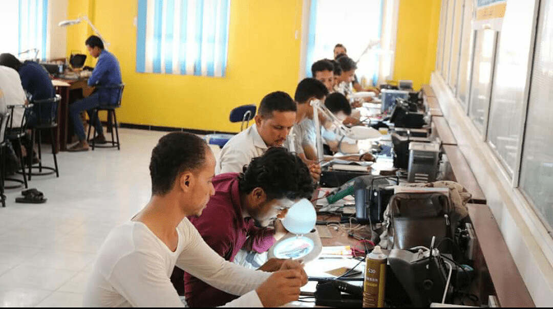 صورة-2-الإحباط-بين-اوساط-الشباب