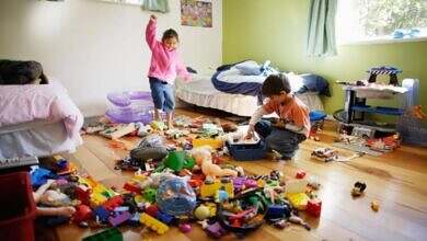 تعلّم الترتيب بروح الطفل: كيف يُبدّل التنظيم في الغرفة من مهمة إلى مهارة