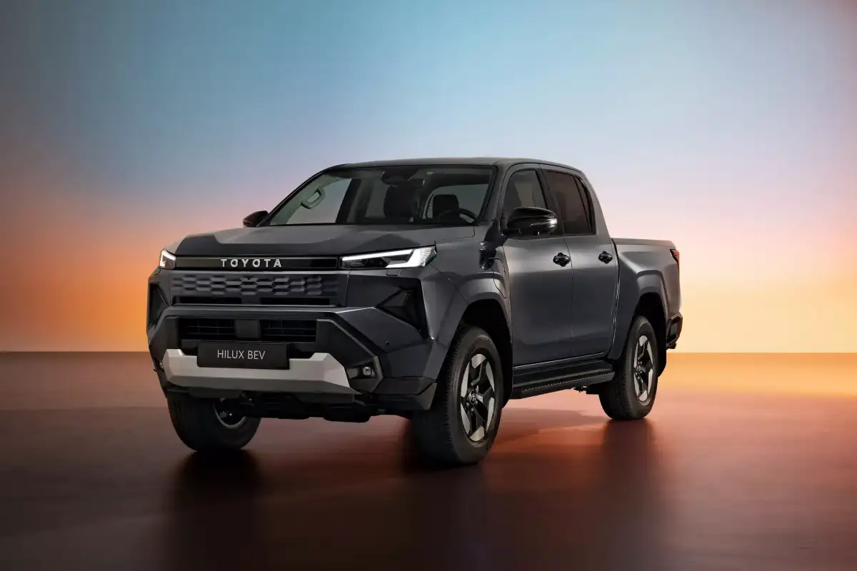 20251110214544_Toyota-Hilux-BEV-Europe-1