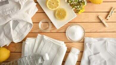 تبييض الملابس طبيعيًا