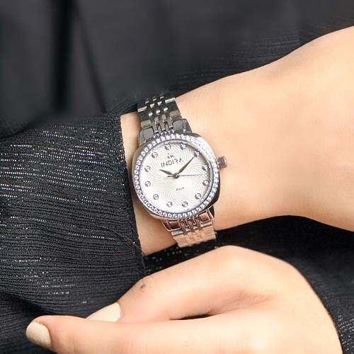 ساعات فاخرة للسيدات