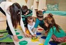 ألعاب أطفال منزلية