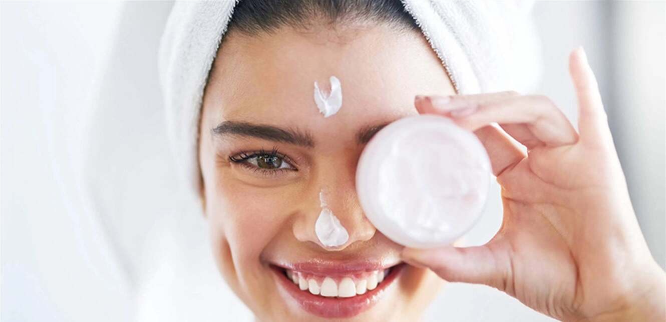 العناية بالبشرة