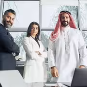 أفضل التخصصات المطلوبة في سوق العمل الخليجي 2026 والمهن الأكثر ربحية